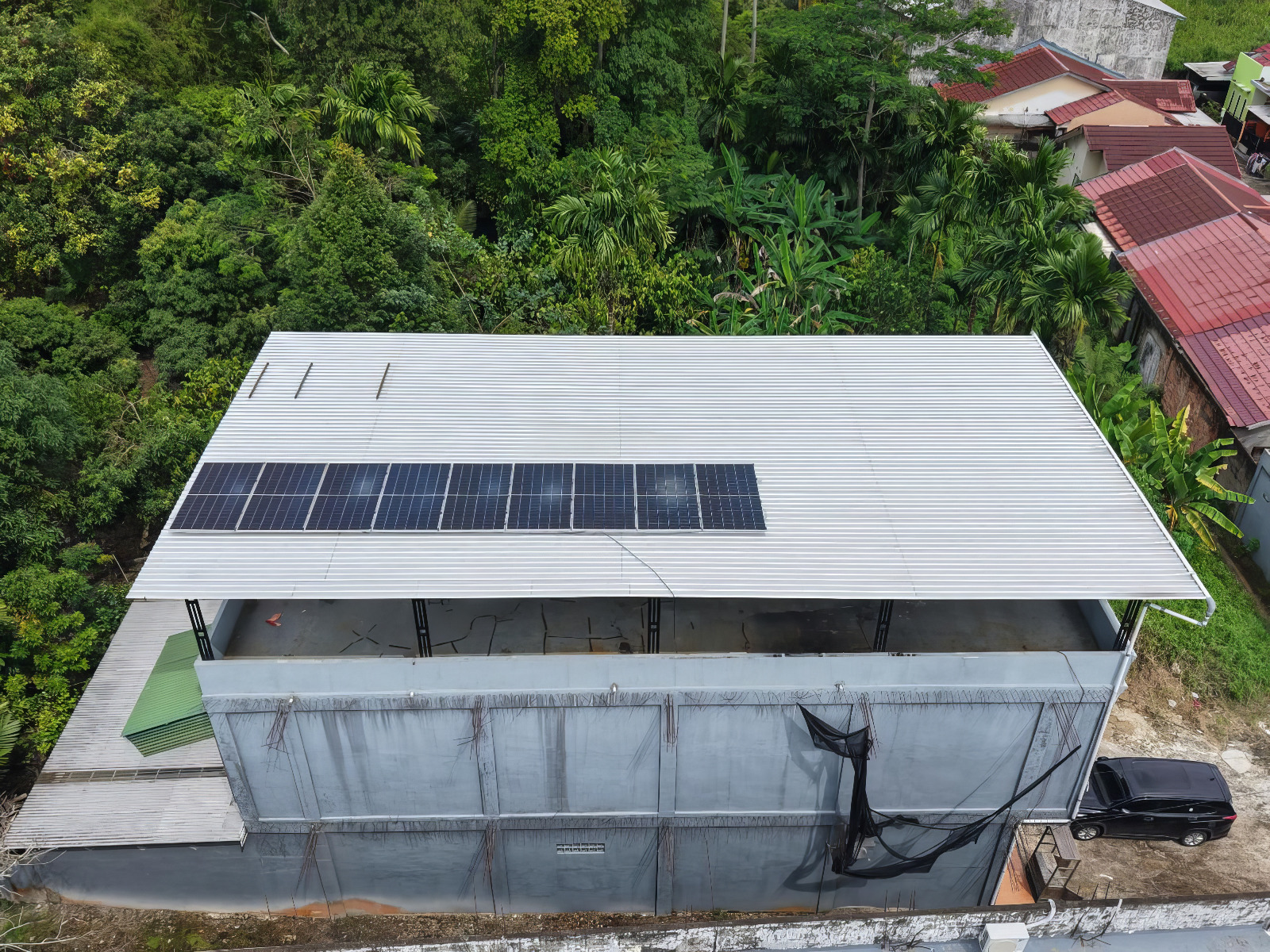 PLTS Rooftop Hybrid 5.7 kWp